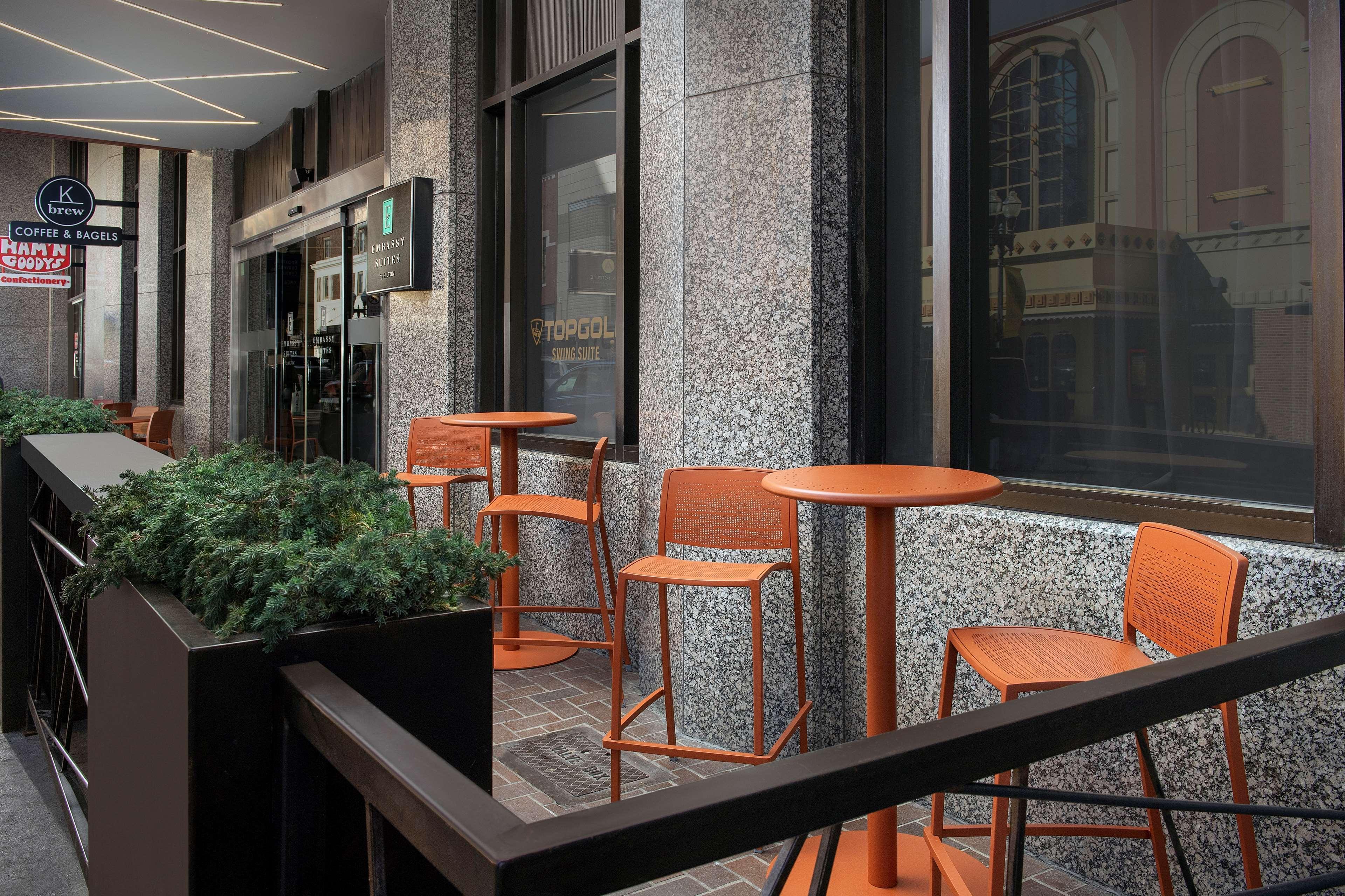 Embassy Suites By Hilton Knoxville Downtown Exterior foto